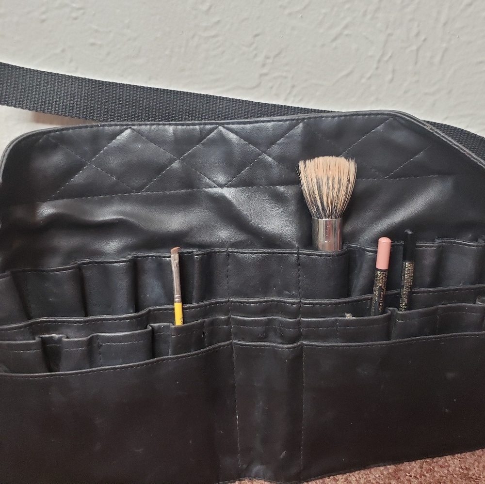 M.A.C. brush belt!!!